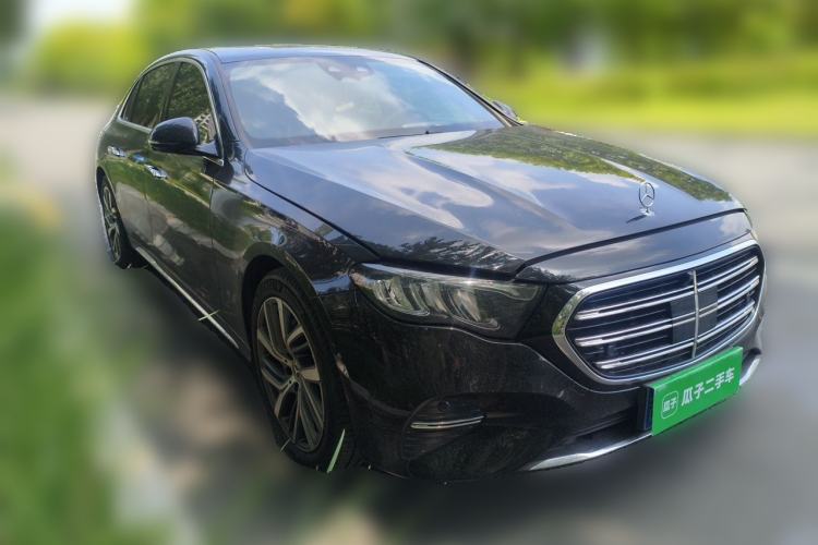 Used Mercedes-Benz E-Class 2025 Facelift E 300 L Fashion Edition Front Right 45 Deg