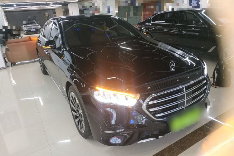 Used Mercedes-Benz E-Class 2025 E 300 L Luxury Model Front Right 45 Deg