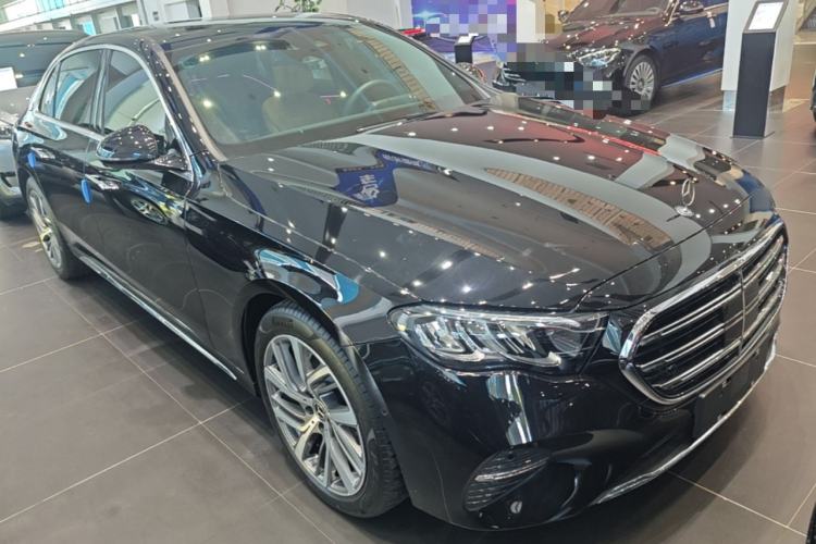 Used Mercedes-Benz E-Class 2025 E 300 L Stylish Model Front Right 45 Deg