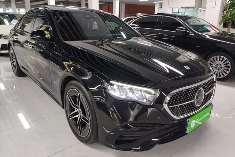 Used Mercedes-Benz E-Class 2025 Year Restyled E 260 Sport Edition Front Right 45 Deg
