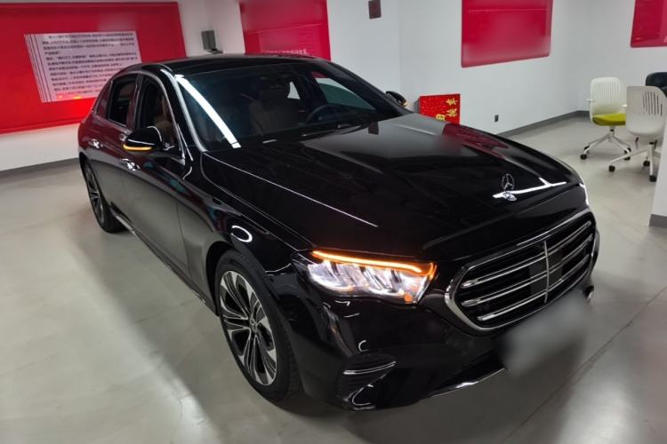 Used Mercedes-Benz E-Class 2025 Facelift E 300 L Luxury Edition Front Right 45 Deg