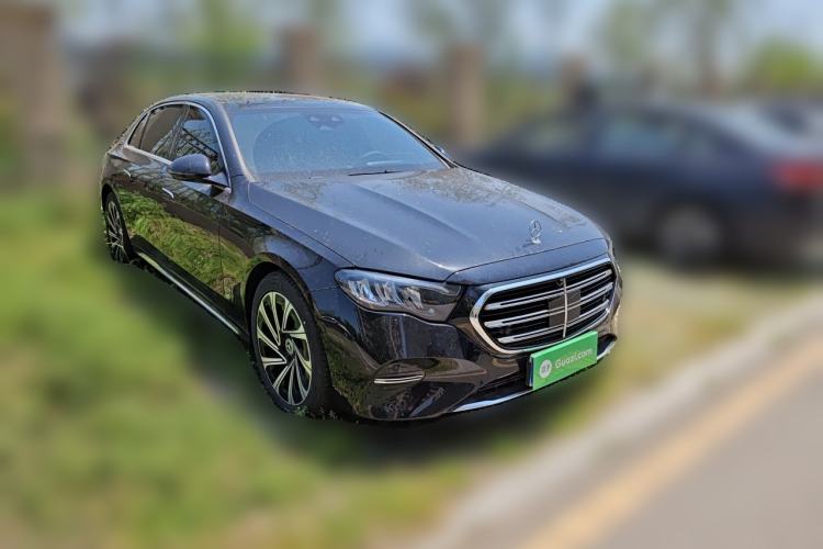 Used Mercedes-Benz E-Class 2025 E 300 L Luxury Model Front Right 45 Deg