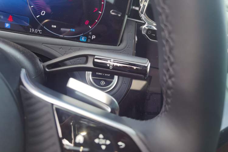 Used Mercedes-Benz E-Class 2025 Facelift E 300 L Luxury Edition Gear Lever