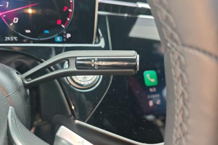 Used Mercedes-Benz E-Class 2025 Facelift E 300 L Luxury Edition Gear Lever