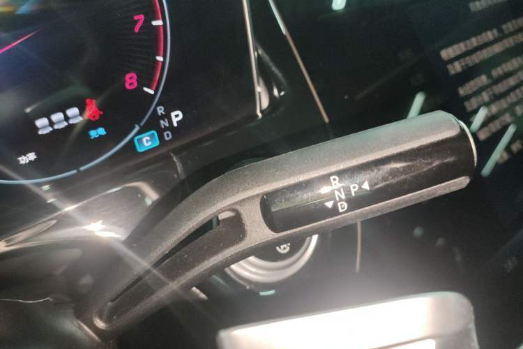 Used Mercedes-Benz E-Class 2025 E 300 L Luxury Model Gear Lever