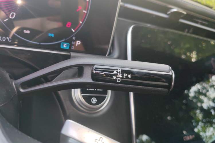Used Mercedes-Benz E-Class 2025 Facelift E 260 L 4MATIC Gear Lever