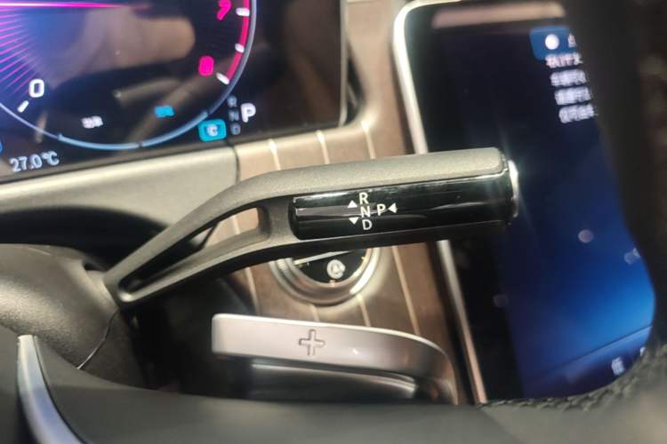 Used Mercedes-Benz E-Class 2025 E 300 L Stylish Model Gear Lever