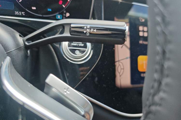 Used Mercedes-Benz E-Class 2025 Facelift E 300 L Luxury Edition Gear Lever
