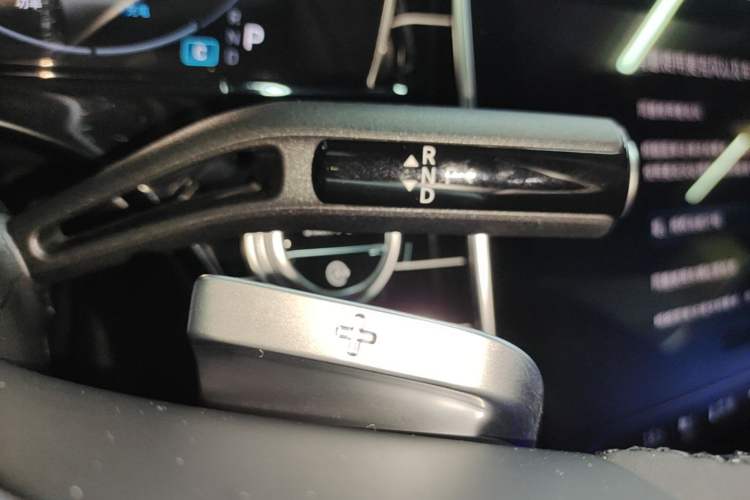 Used Mercedes-Benz E-Class 2025 E 260 L Gear Lever