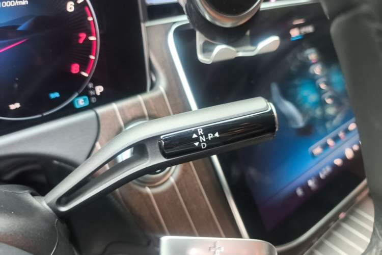 Used Mercedes-Benz E-Class 2025 E 300 L Stylish Model Gear Lever