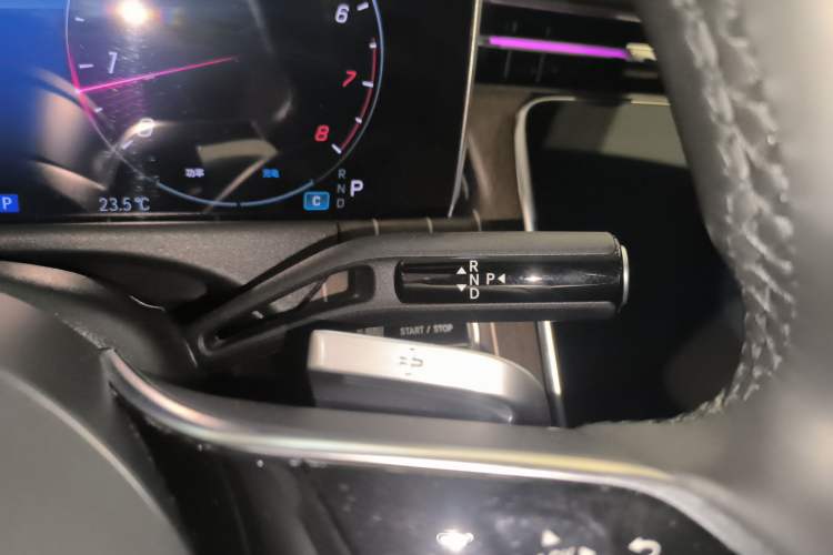 Used Mercedes-Benz E-Class 2025 E 300 L Stylish Model Gear Lever