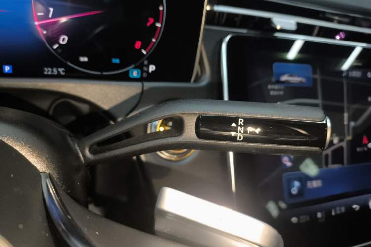 Used Mercedes-Benz E-Class 2025 Refresh E 300 Fashion Edition Sport Version Gear Lever