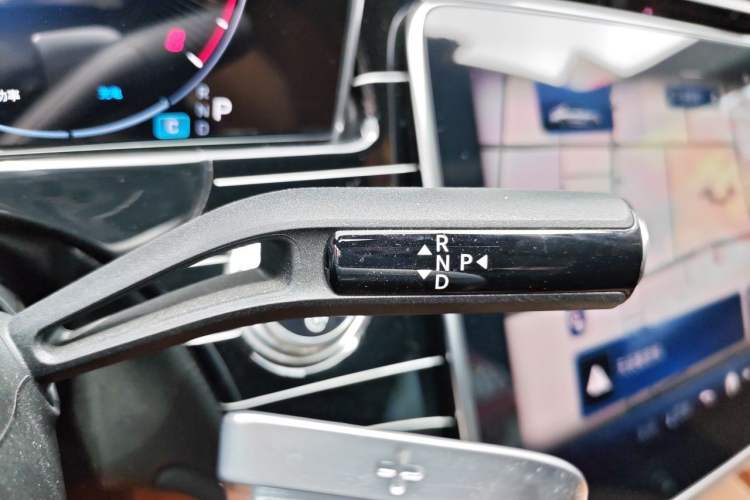 Used Mercedes-Benz E-Class 2025 E 260 L Gear Lever
