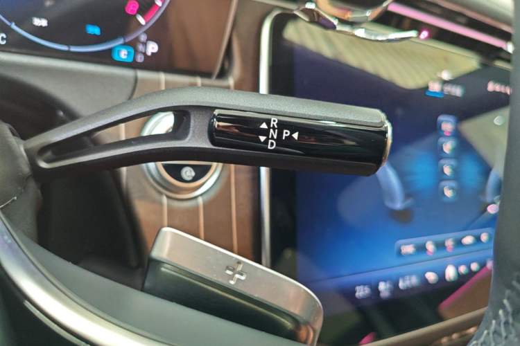 Used Mercedes-Benz E-Class 2025 E 300 L Stylish Model Gear Lever