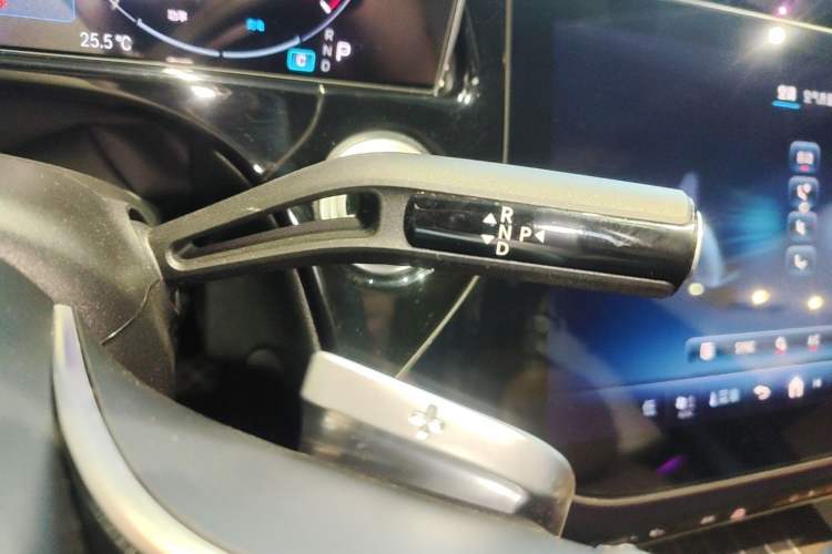 Used Mercedes-Benz E-Class 2025 E 300 L Luxury Model Gear Lever