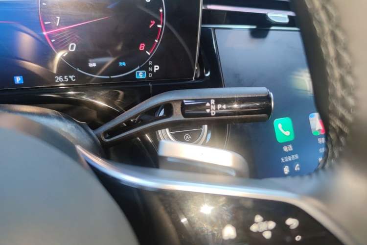Used Mercedes-Benz E-Class 2025 Facelift E 300 L Luxury Edition Gear Lever
