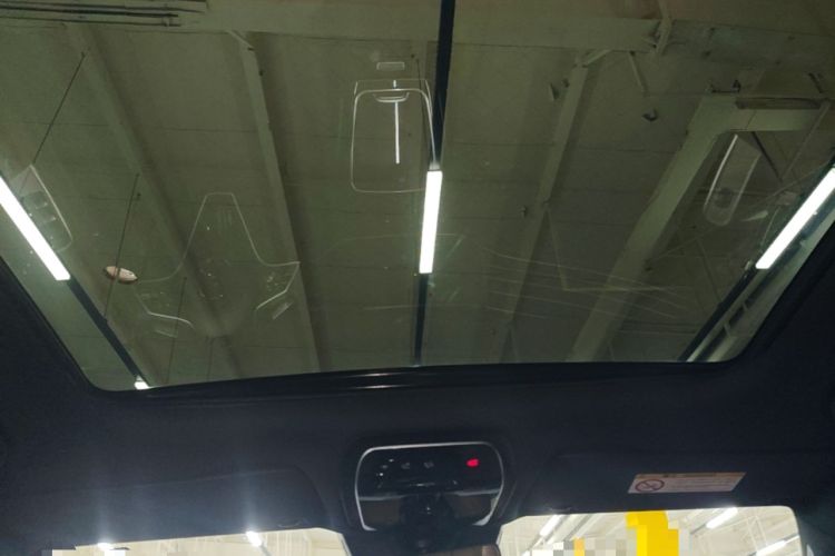 Used Mercedes-Benz E-Class 2025-Year Facelift E 260 L Headliner