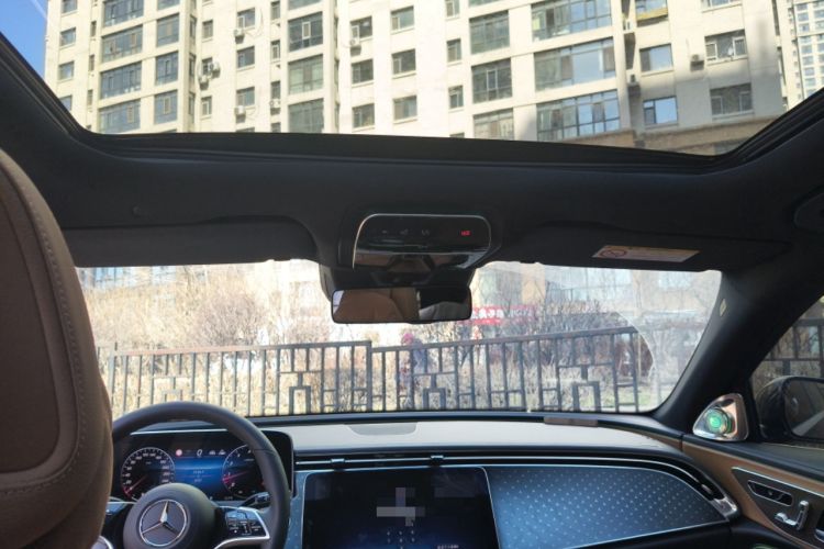 Used Mercedes-Benz E-Class 2025 Facelift E 300 L Fashion Edition Headliner