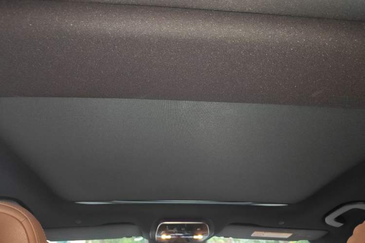 Used Mercedes-Benz E-Class 2025 Facelift E 300 L Luxury Edition Headliner