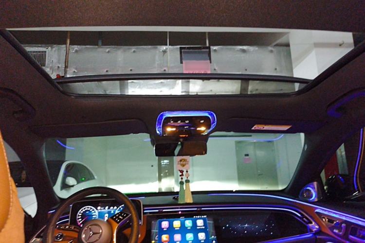 Used Mercedes-Benz E-Class 2025 Facelift E 300 L Luxury Edition Headliner