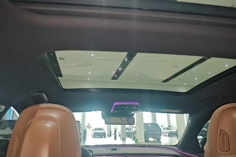 Used Mercedes-Benz E-Class 2025 E 300 L Luxury Model Headliner