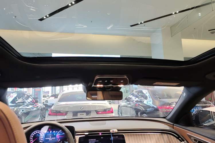 Used Mercedes-Benz E-Class 2025 E 300 L Stylish Model Headliner