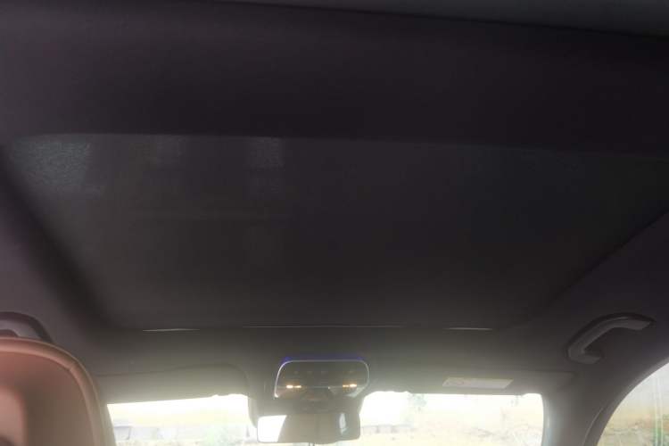 Used Mercedes-Benz E-Class 2025 Facelift E 300 L Premium Edition Headliner