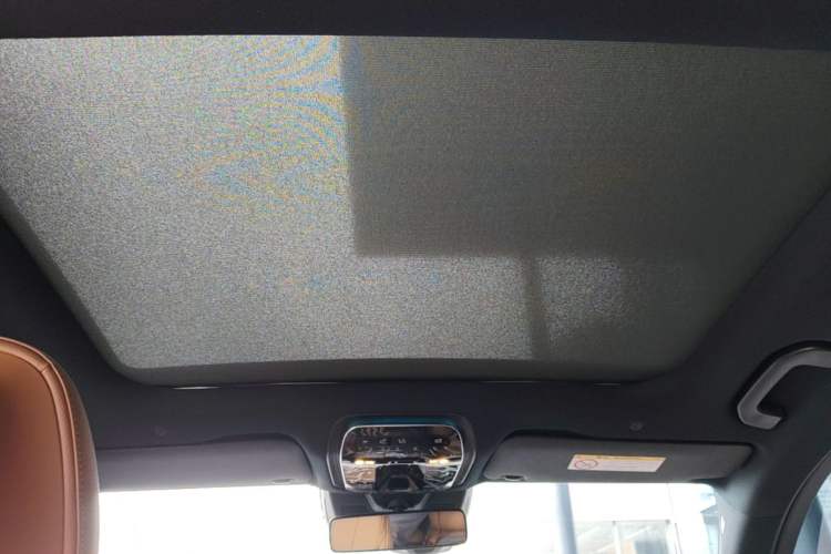 Used Mercedes-Benz E-Class 2025 Facelift E 300 L Fashion Edition Headliner