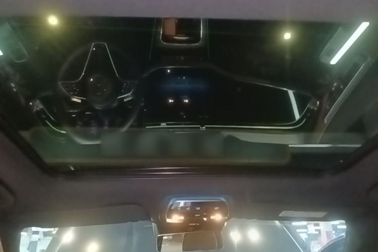 Used Mercedes-Benz E-Class 2025 Facelift E 300 L Luxury Edition Headliner