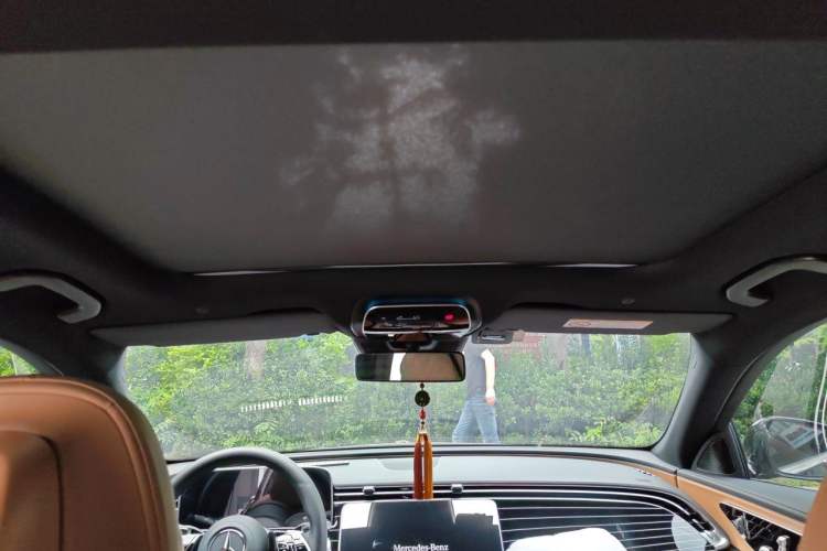 Used Mercedes-Benz E-Class 2025 E 260 L Headliner