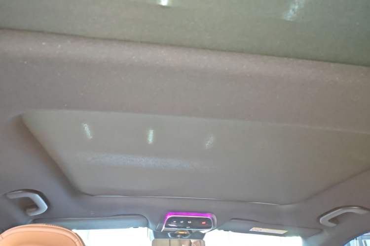 Used Mercedes-Benz E-Class 2025 Facelift E 300 L Luxury Edition Headliner
