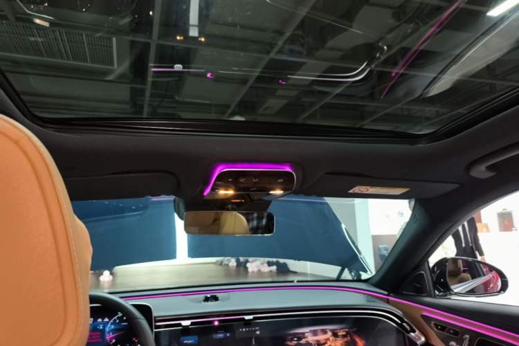 Used Mercedes-Benz E-Class 2025 Facelift E 300 L Luxury Edition Headliner