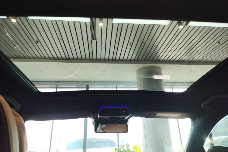 Used Mercedes-Benz E-Class 2025 E 300 L Luxury Model Headliner