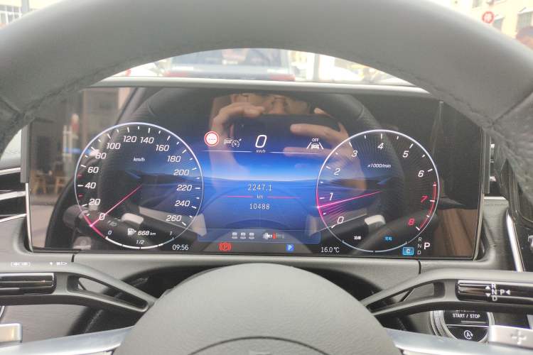 Used Mercedes-Benz E-Class 2025 E 300 L Stylish Sports Model Instrument Cluster
