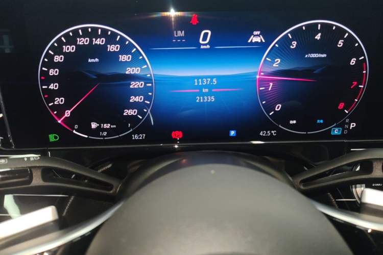 Used Mercedes-Benz E-Class 2025-Year Facelift E 260 L Instrument Cluster