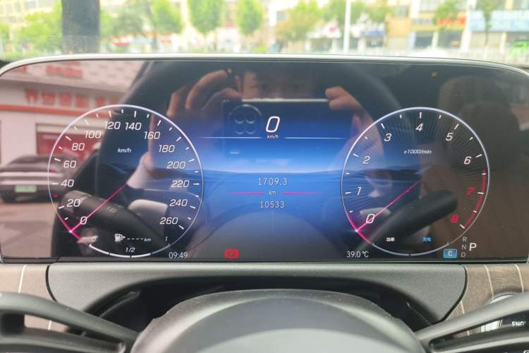 Used Mercedes-Benz E-Class 2025 Facelift E 300 L Fashion Edition Instrument Cluster