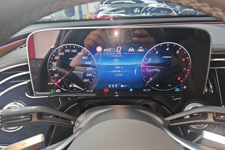 Used Mercedes-Benz E-Class 2025 Facelift E 300 L Luxury Edition Instrument Cluster