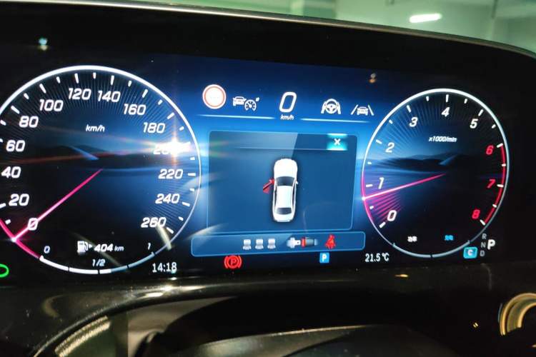Used Mercedes-Benz E-Class 2025 E 300 L Luxury Model Instrument Cluster