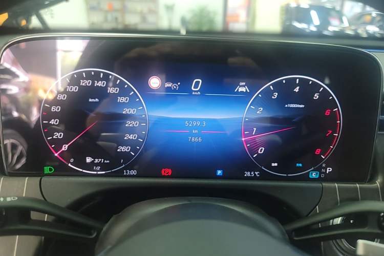 Used Mercedes-Benz E-Class 2025 Facelift E 300 L Fashion Edition Instrument Cluster