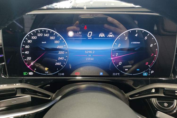Used Mercedes-Benz E-Class 2025 Facelift E 300 L Luxury Edition Instrument Cluster