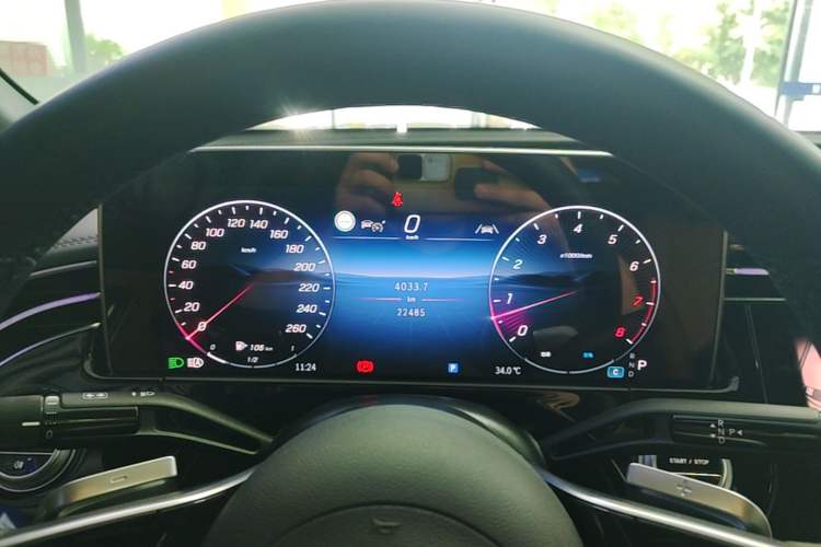 Used Mercedes-Benz E-Class 2025 Facelift E 300 L Luxury Edition Instrument Cluster