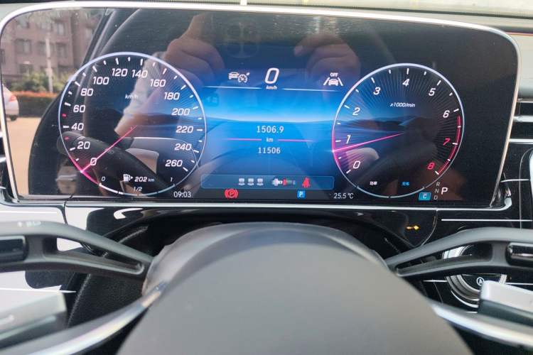 Used Mercedes-Benz E-Class 2025 E 260 L Instrument Cluster