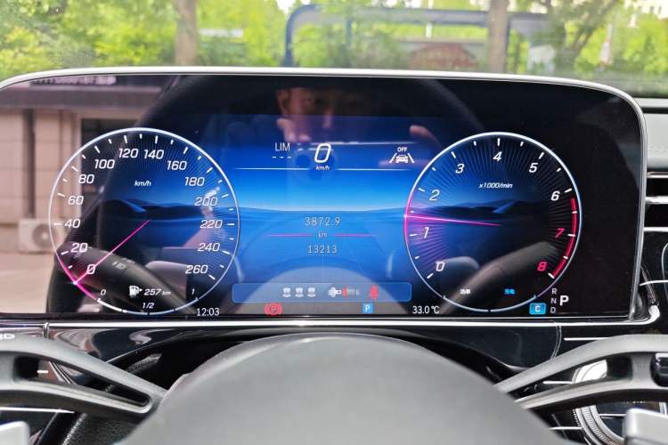 Used Mercedes-Benz E-Class 2025 E 260 L Instrument Cluster