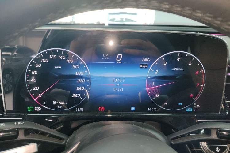 Used Mercedes-Benz E-Class 2025 E 260 L Instrument Cluster
