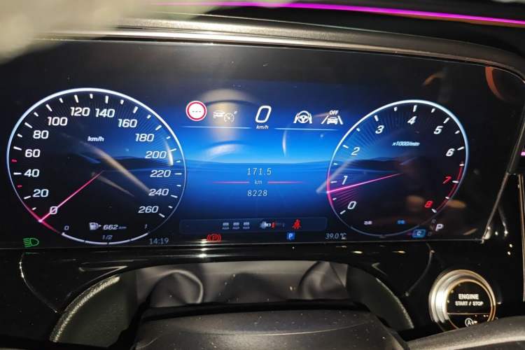 Used Mercedes-Benz E-Class 2025 E 300 L Luxury Model Instrument Cluster