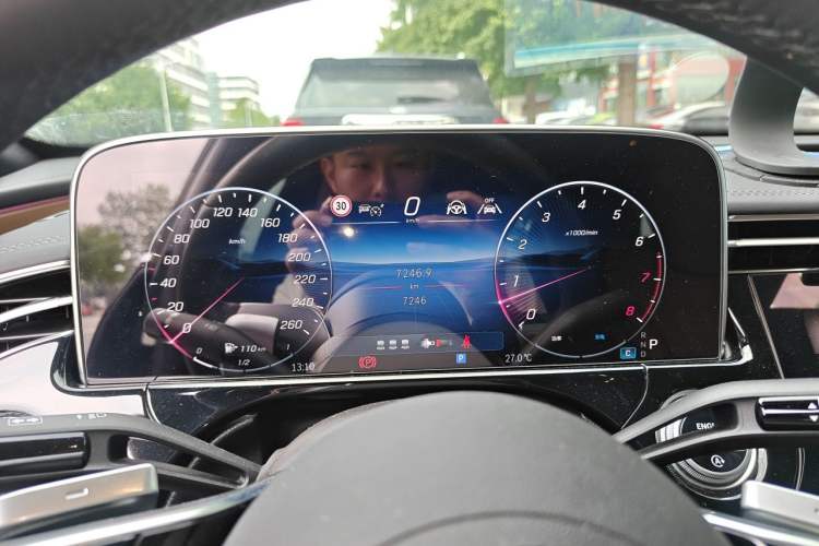 Used Mercedes-Benz E-Class 2025 Facelift E 300 L Luxury Edition Instrument Cluster