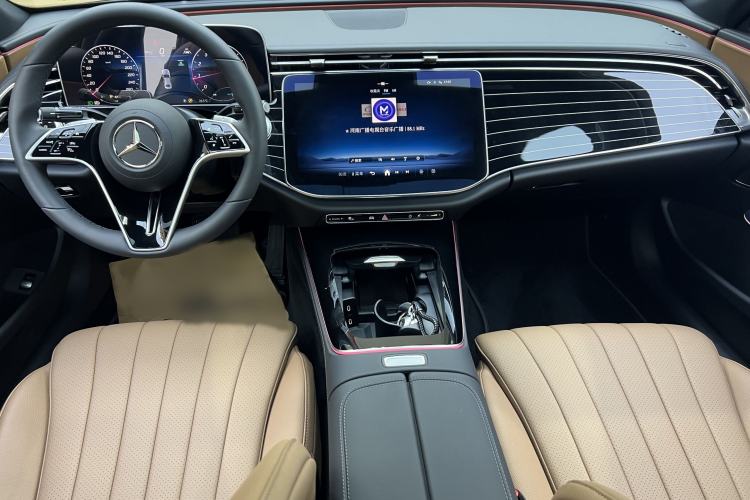 Used Mercedes-Benz E-Class 2025-Year Facelift E 260 L Interior 1