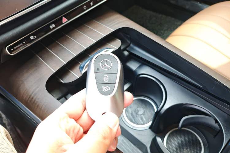 Used Mercedes-Benz E-Class 2025 E 300 L Luxury Model Interior 1
