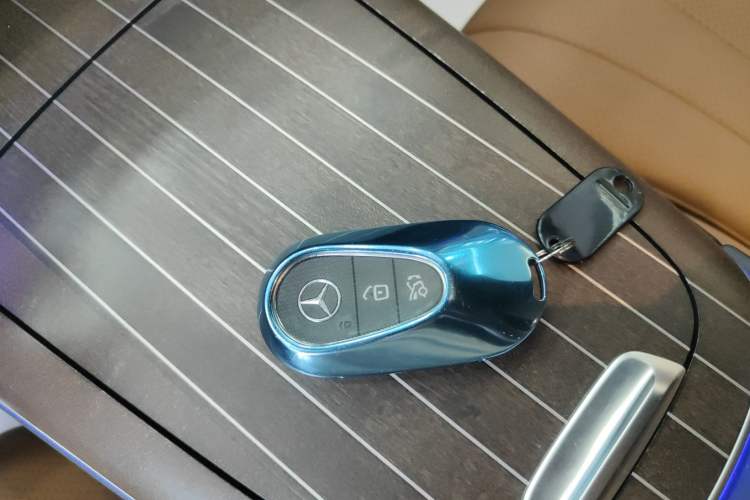 Used Mercedes-Benz E-Class 2025 E 300 L Stylish Model Interior 1