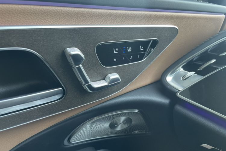 Used Mercedes-Benz E-Class 2025 Facelift E 300 L Luxury Edition Interior 2